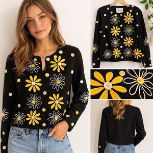 Vintage Michael Simon Black Daisy Flower Cardigan Novelty Button Sweater